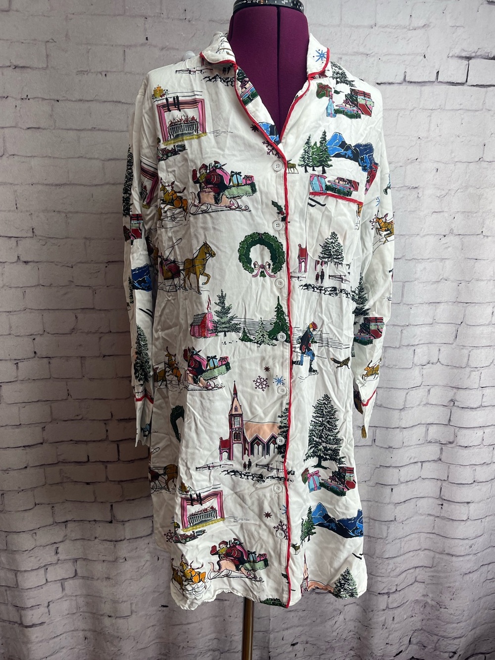 Katie Kime size medium button down long sleep shirt holiday toile print